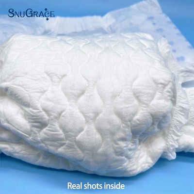 Eenmalige luiers voor volwassenen luierleveranciers Fluff Pulp en Absorptie 800ml-6000ml