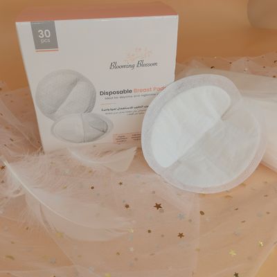 CE-goedgekeurde, op maat gemaakte, wegwerpverpleegkussens voor postpartum comfort en bescherming