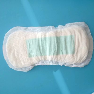 Zwakke niet-geweven wegwerpmoederschapsnet oppervlak sanitair pad voor dagen met zware stroom