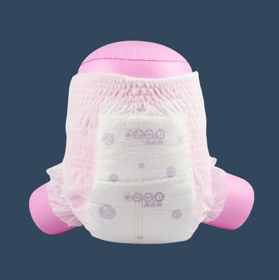 Zachte nowoven frabieke luiers voor baby's in een handige pull-up stijl