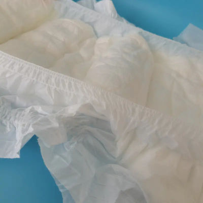 Comfortabele en absorberende luier voor volwassenen met vochtindicator in maat S-XXL